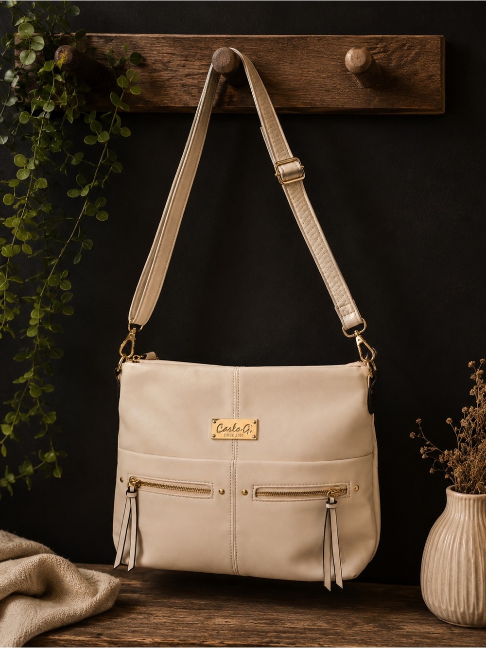 Carlo G Cream Crossbody Purse | Gold Hardware| Convertible Shpulder Bag